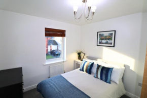 Bracknell Contemporary Stylish 3 bedroom in